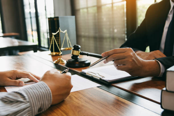 Liaisoning &
Legal Compliance